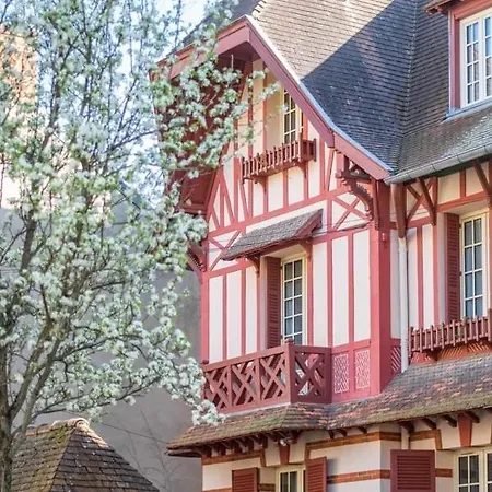 Maison De Caractere En Centre Villa *